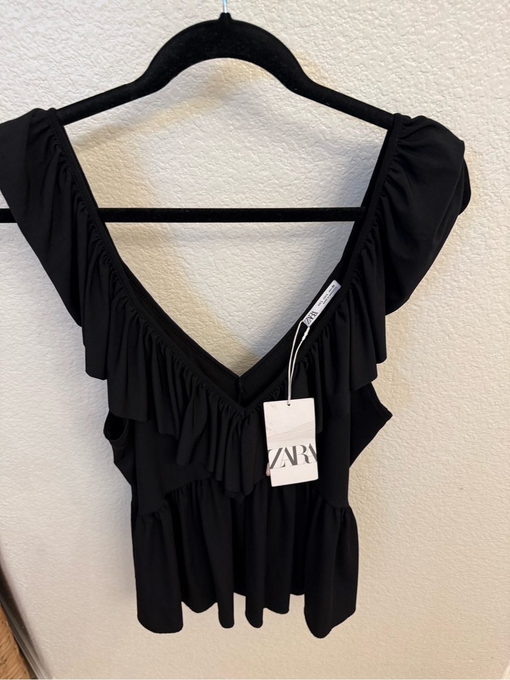 Zara Black Ruffle V-Neck Blouse